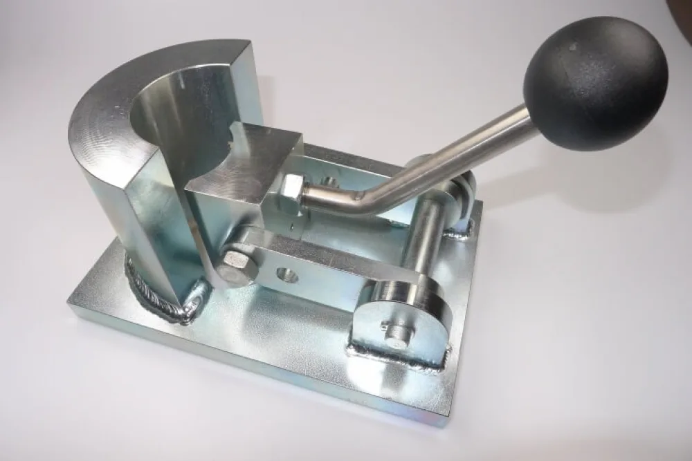 Catching Clamp
