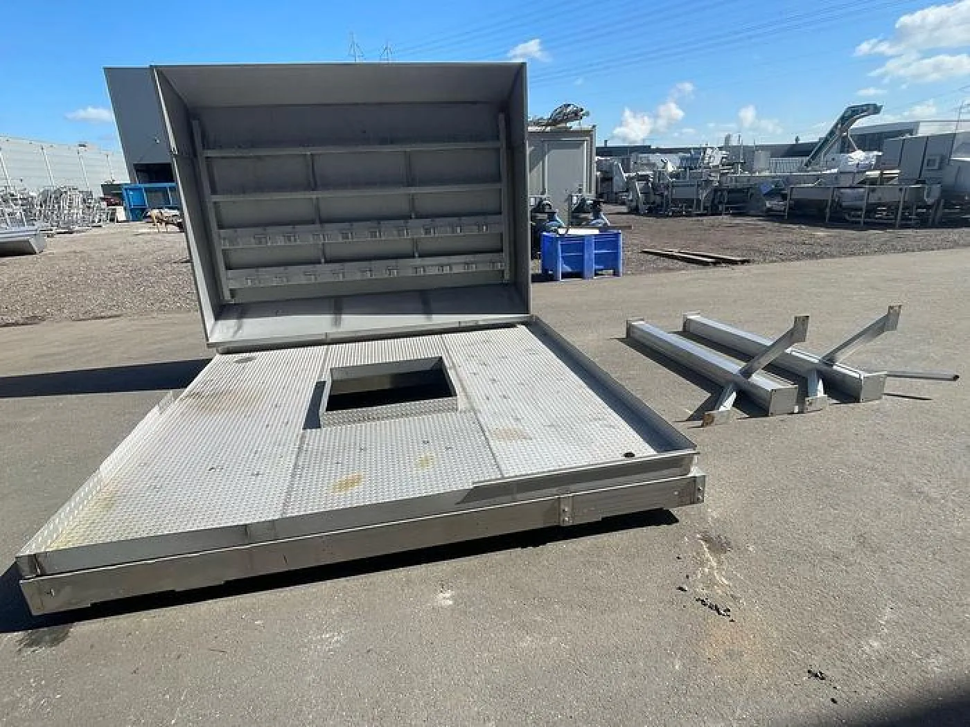 RVS Bordes met waswand - 1