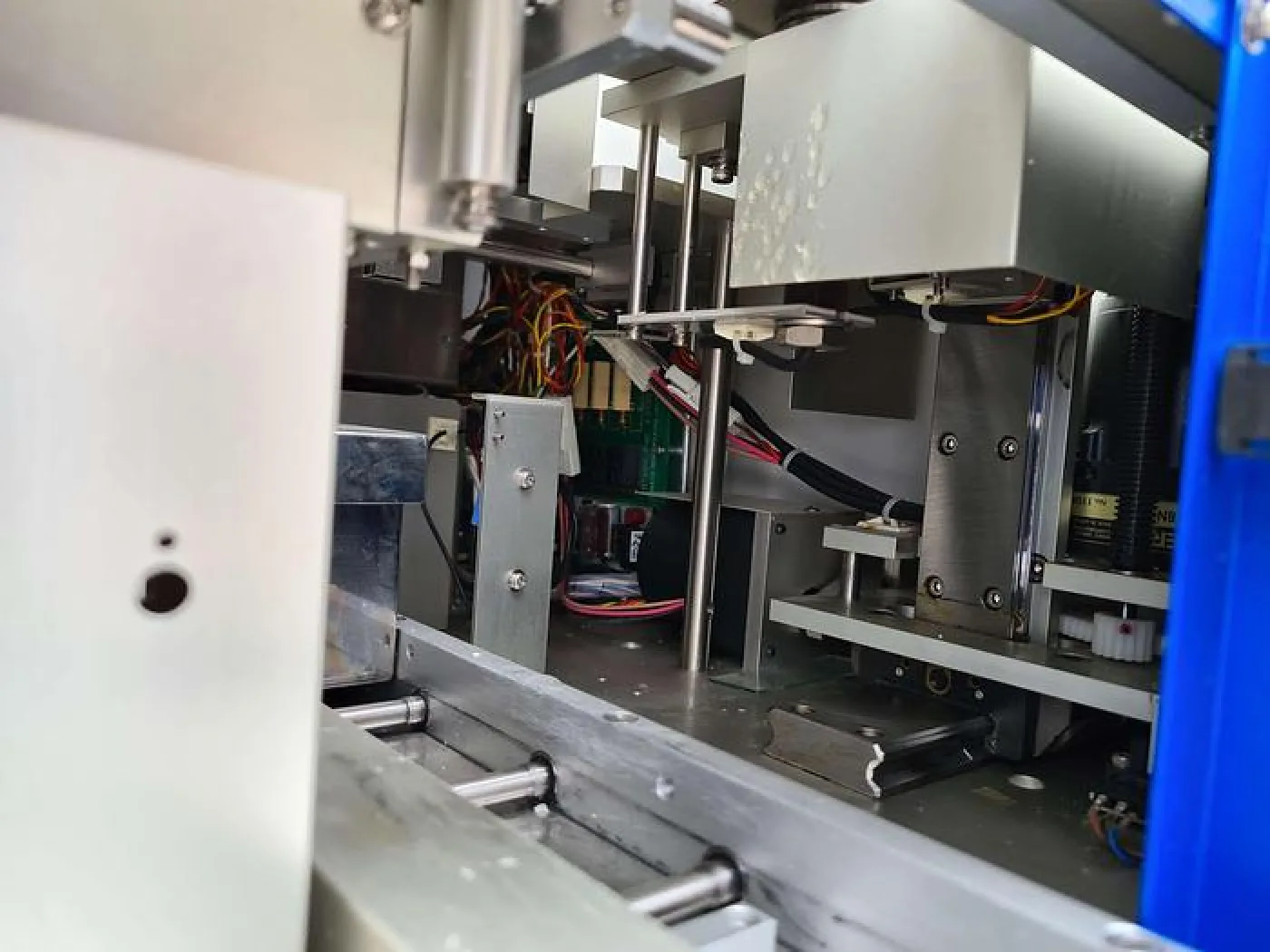 DiaPath HCM6000 Automatic Coverslipper - 8