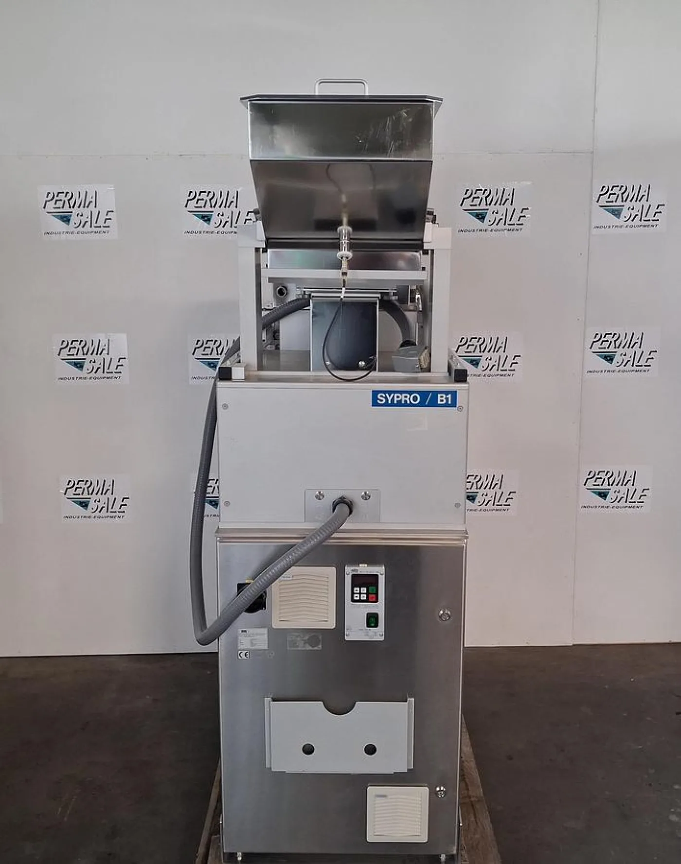 HMH SYPRO IM Vibratory Powder Feeder - 2