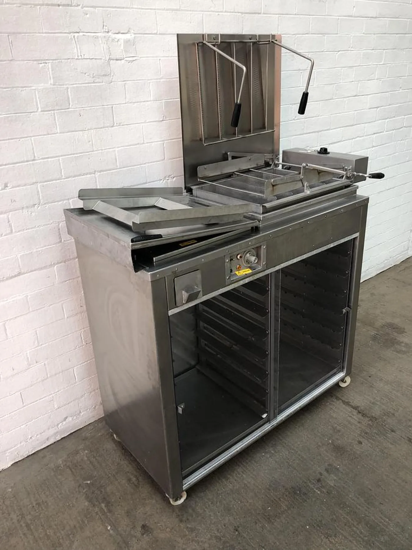 DCA 500 Half Tray Float Fryer - 18" x 15" Trays With Under Prover - 2