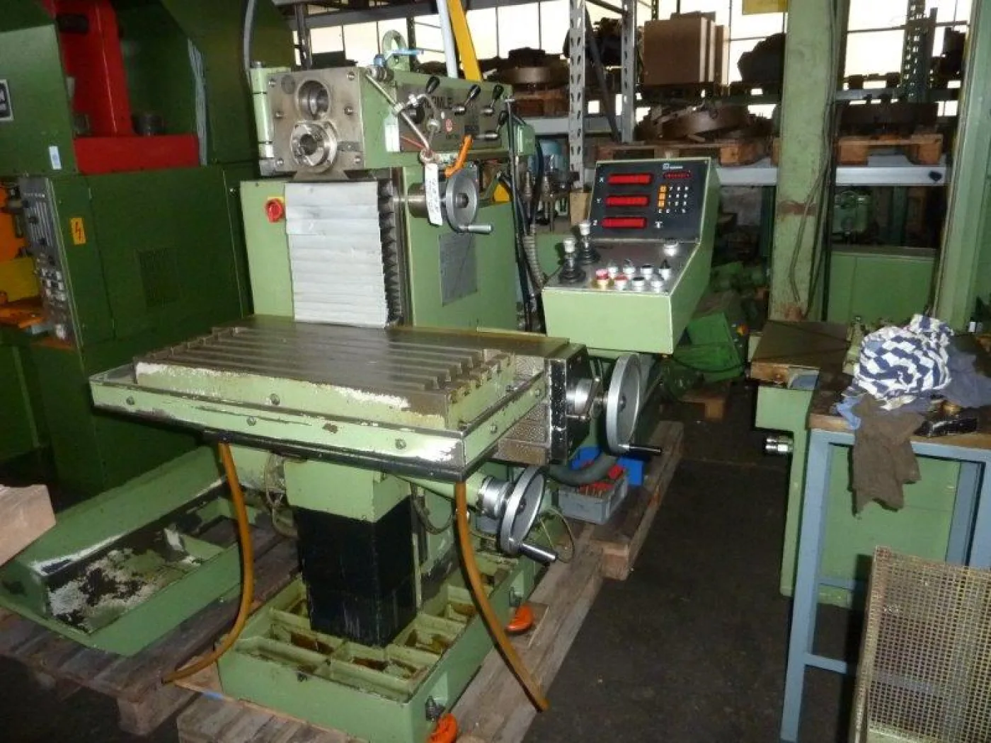UWF 700 HERMLE 1986 - 4