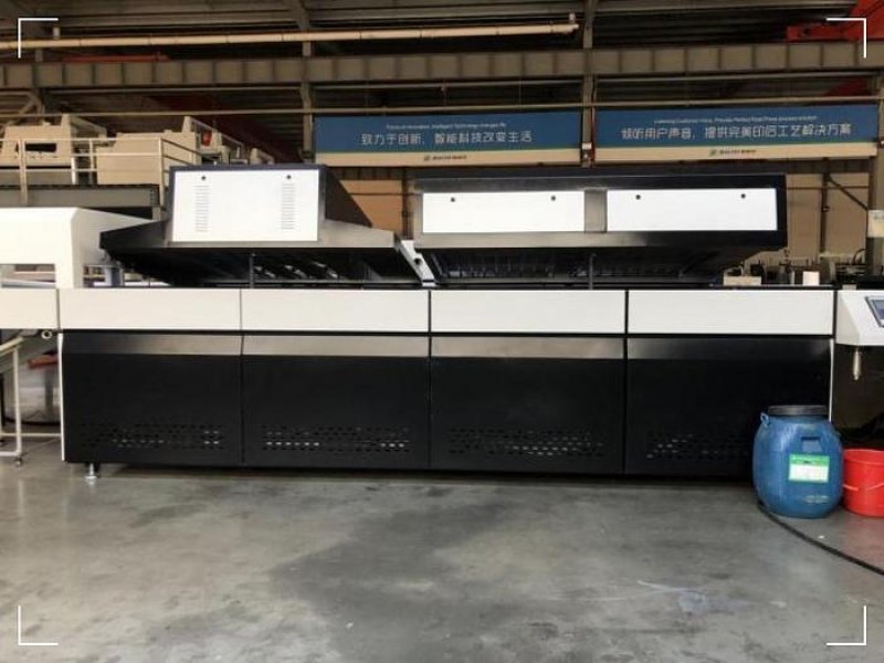 UV OIL VARNISHING MACHINE