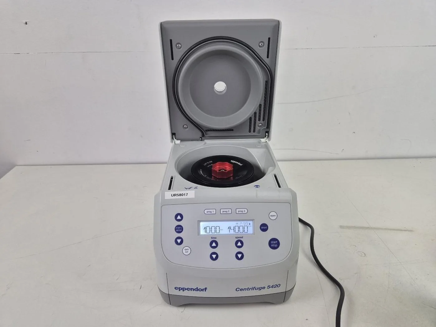 Eppendorf 5420 Centrifuge - 2
