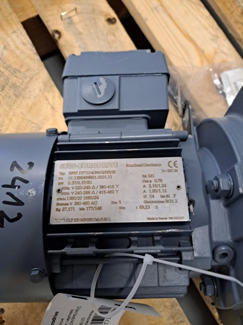 SEW Eurodrive Getriebemotor RF57DT71D4/BMG/HR/IS