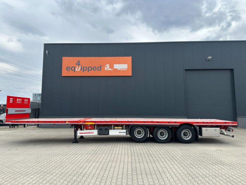 new and unused Heavy-Duty flatbed / 690cm extendable / steering axle / lift axle / twistlocks / timberstakes / NL-trailer / APK: 04-2027