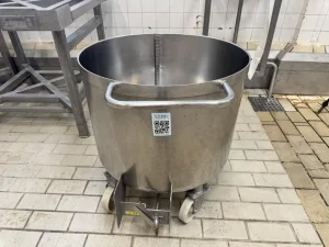 Industrial tub / vat on wheels