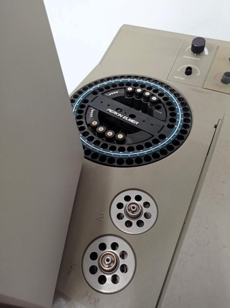 GASCROMATOGRAFO – PERKIN ELMER – MOD. AUTOSYSTEM XL