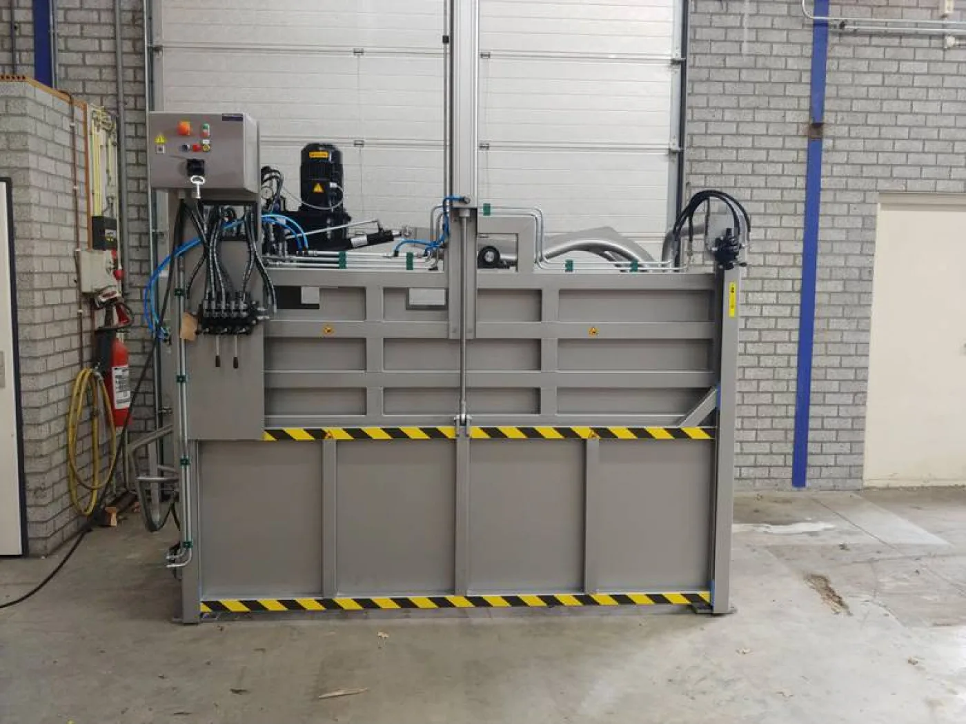 Halal / Kosher killing box (Left) - 1