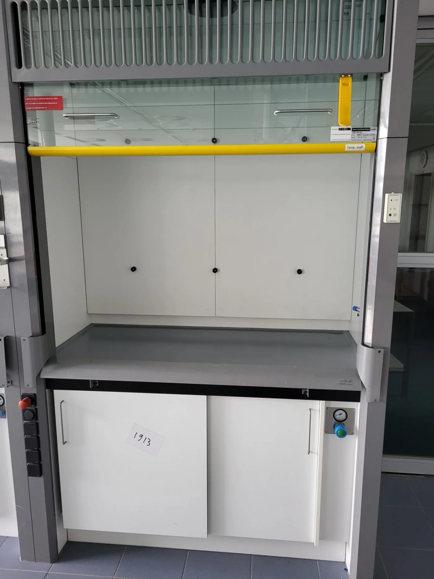 1913 - Used S+B Fumehood (150cm) - 1