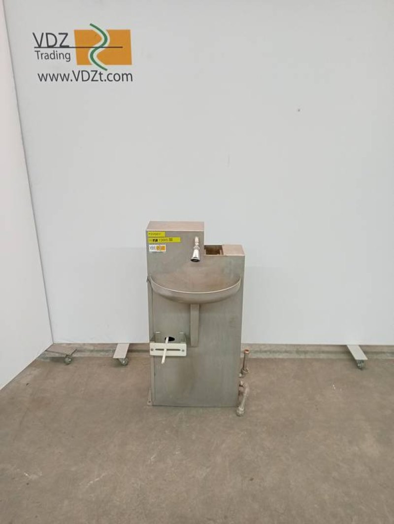 Wash bin