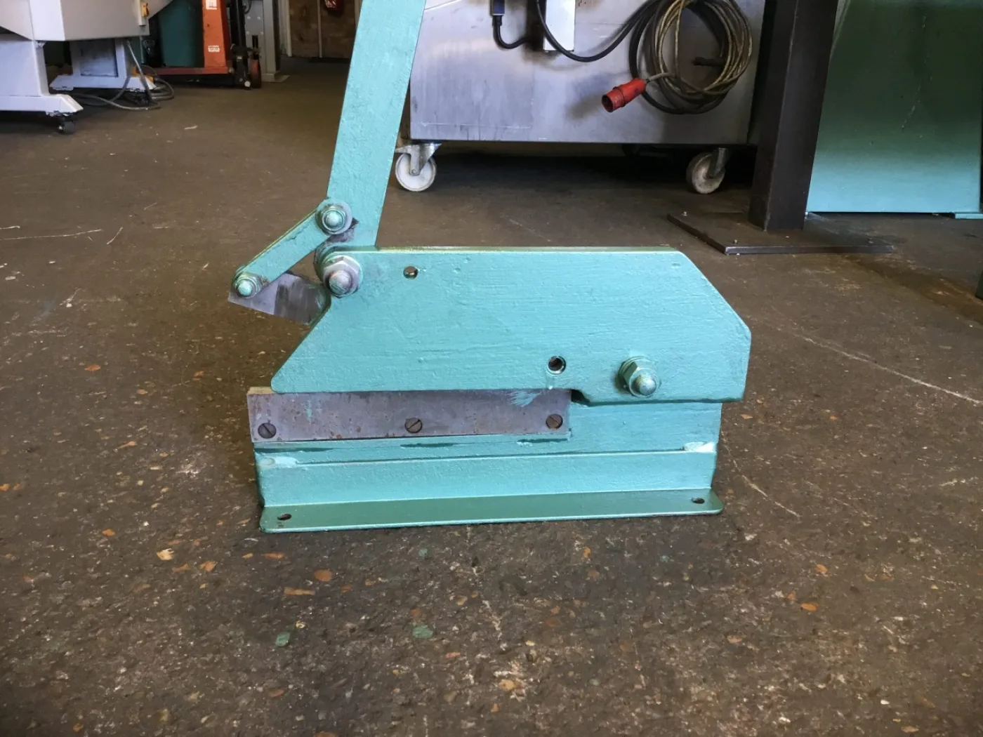 Lever Cropper/Shear 12" - WNS - W. Neal Services Ltd - 4