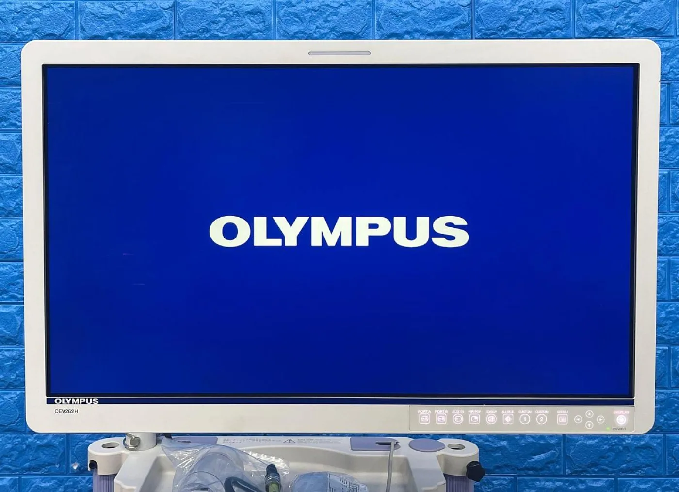 OLYMPUS Endoscopy Tower CV-260SL with CLV-260SL complete with Gastroscope and Colonoscope - 6
