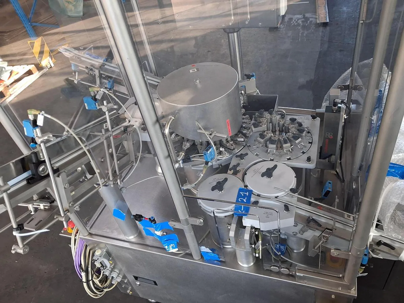 Inova Pharma Systems VSM1221 Spritzen-Abfüll- und Verschließanlage - 7