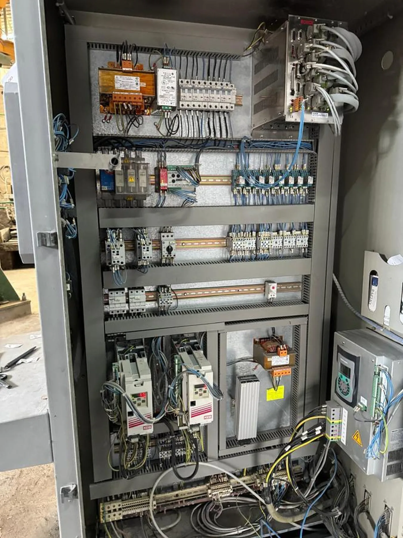 2004 GMM Lexta 36 FULL - 7