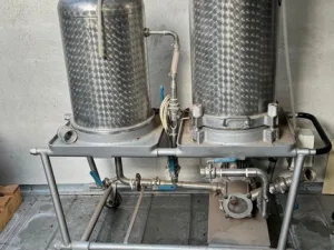 FILTER BRAND GIANAZZA WITH HORIZONTAL 36 PLASTIC PLATES, SECOND-HAND EQUIPMENT