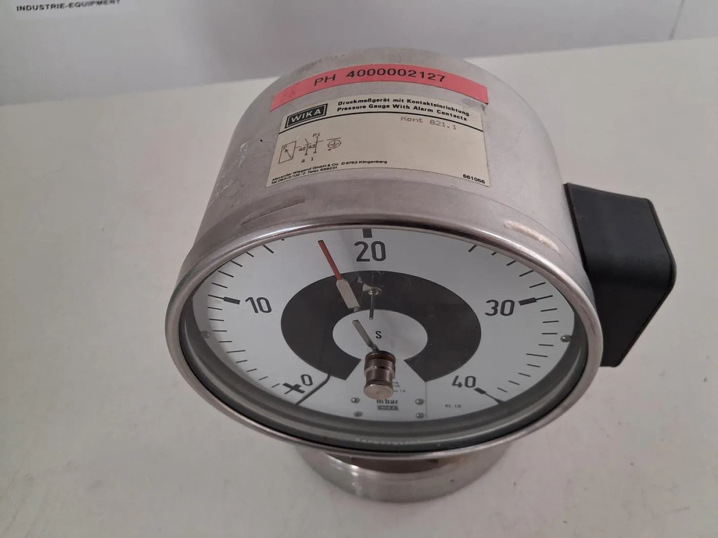 WIKA NG160 Pressure Gauge 0–40 mbar with Alarm Contacts - 4