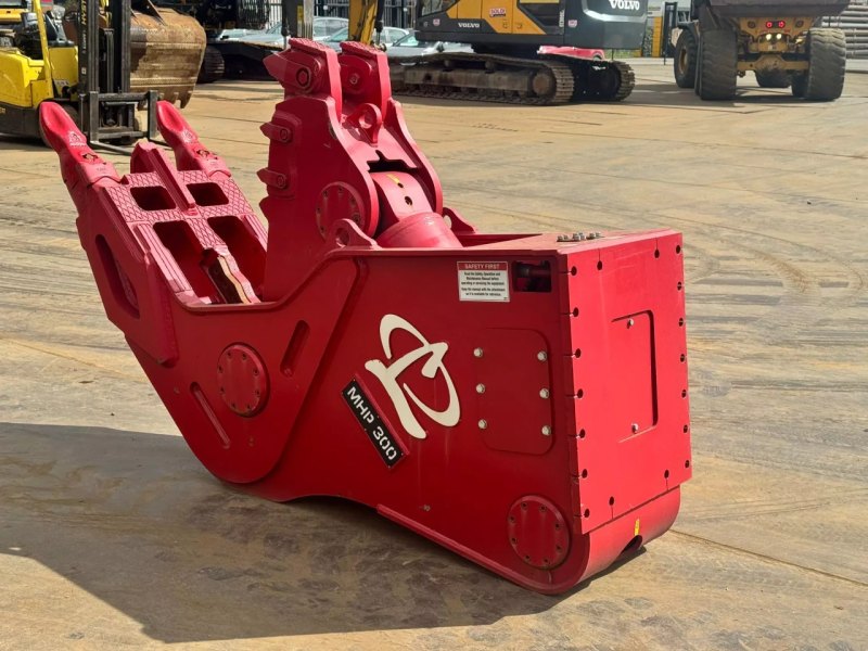 Pulveriser LaBounty MHP300 unused