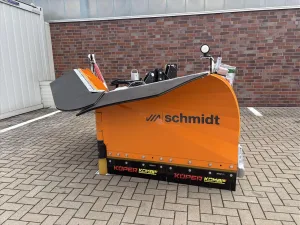 Aebi Schmidt KL-V 28 Vario-Schneepflug - Dreipunktaufnahme