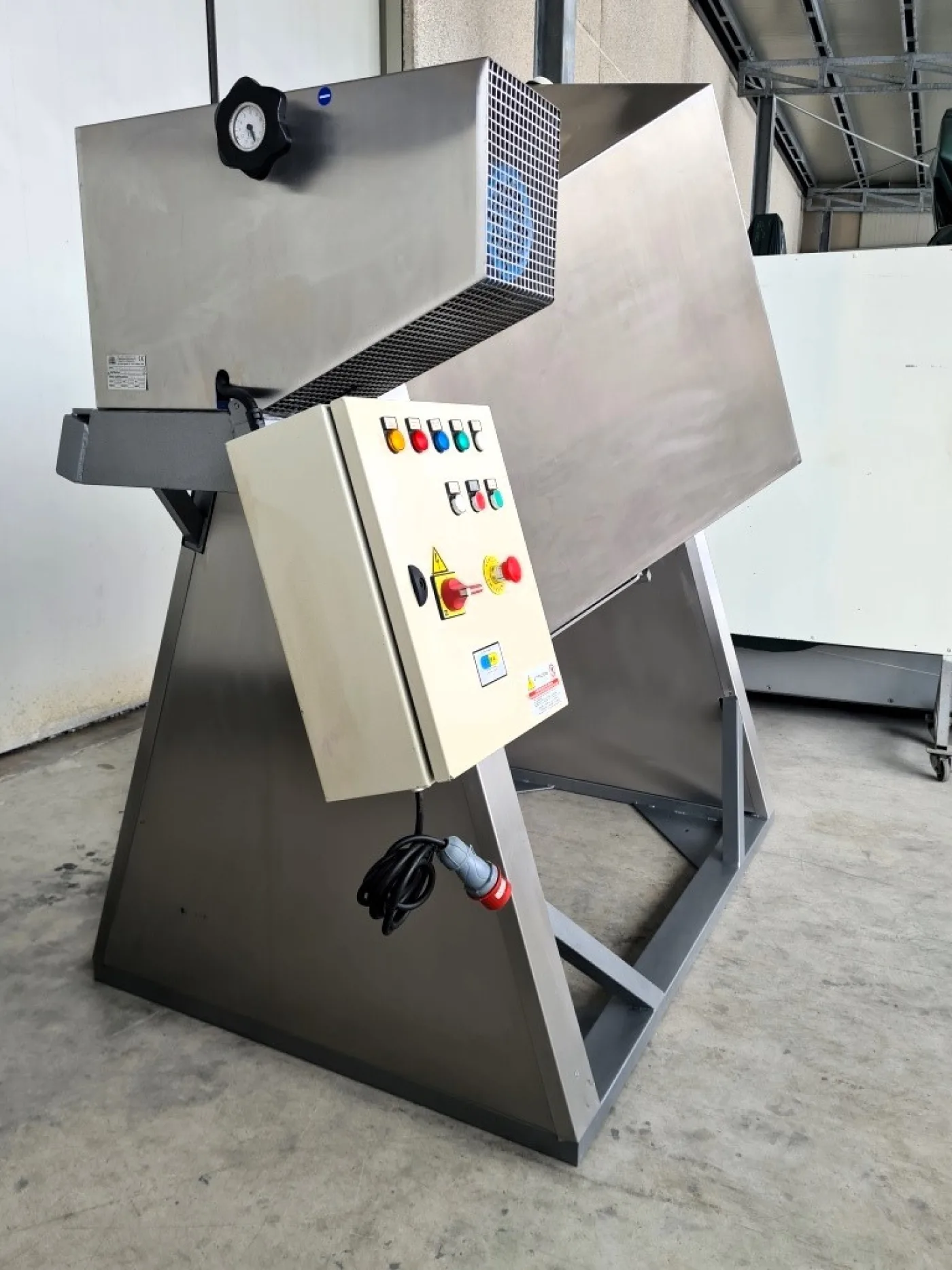 MESCOLATORE A CUBO – ZUMA – MOD. 800 LT - 5
