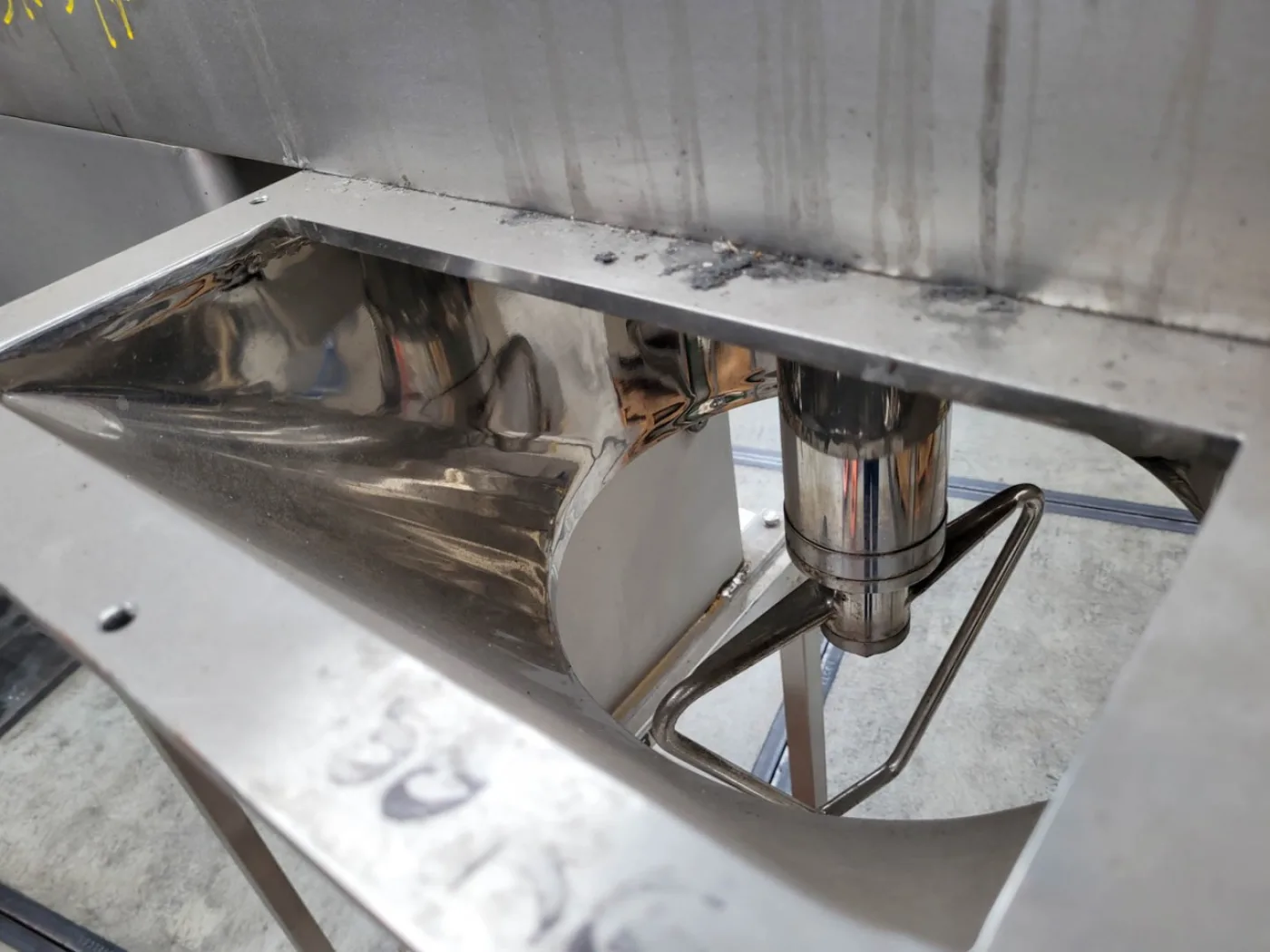 Kek Kemutec BETAGRIND - Sieve granulator - 1