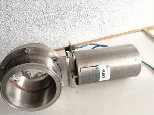 BUTTERFLY VALVE CLAMP DN150 STAINLESS STEEL 316L WITH PNEUMATIC ACTUATOR NOCADO SV-ANTRIEB (L/L)
