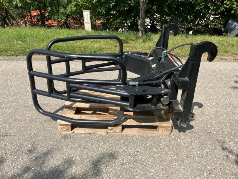 Großballenzange mit JCB Q-Fit