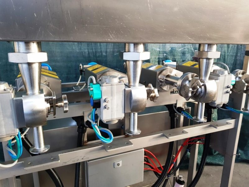 DOSATRICE PNEUMATICA PER CREME – RIGGS AUTOPACK – MOD. 1000