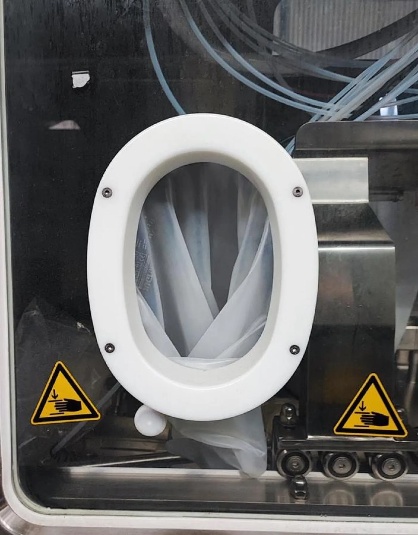 Hosokawa Mikron Stott-Hight Containment Isolator CP-01 - 3
