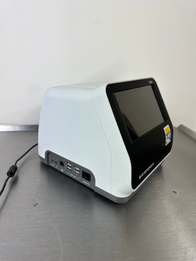 SD Biosensor F200 Analyzer