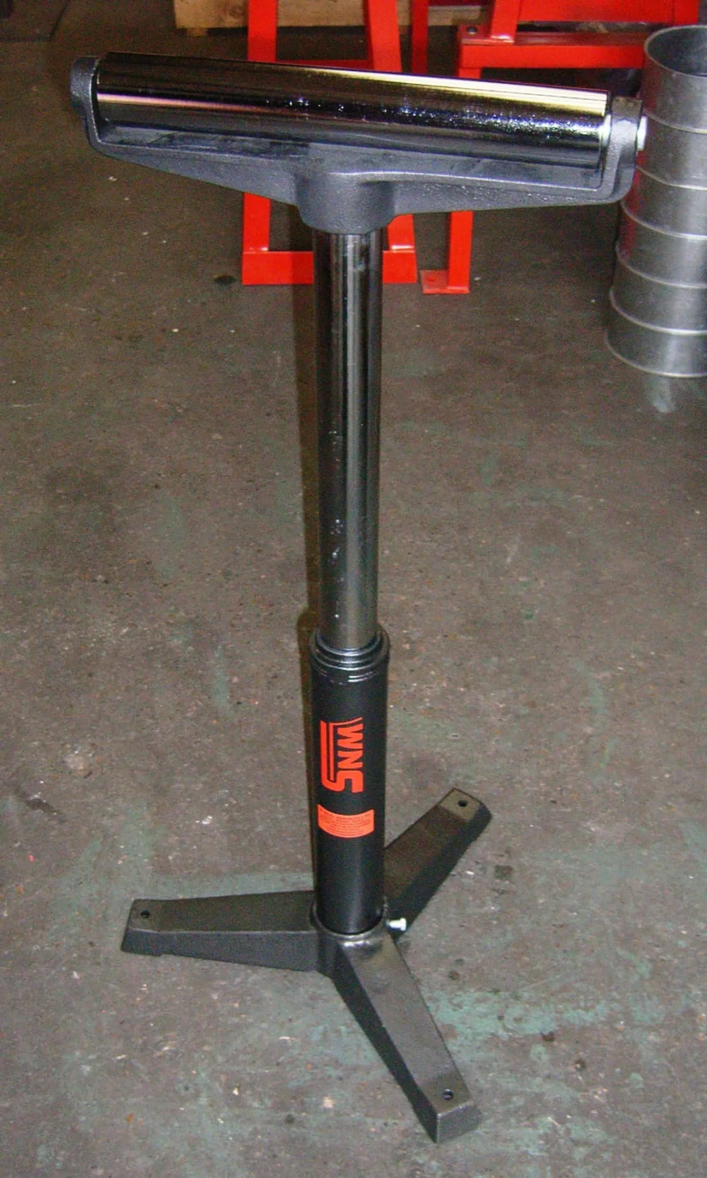 WNS Roller Stand 450mm - WNS - W. Neal Services Ltd - 3