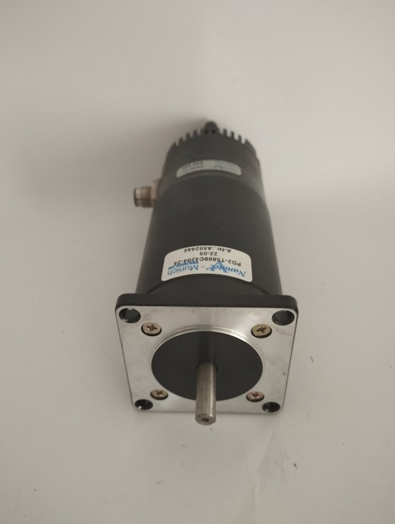 Nanotec Schrittmotor PD2-T 5609C4204-24 Nr. A5024444
