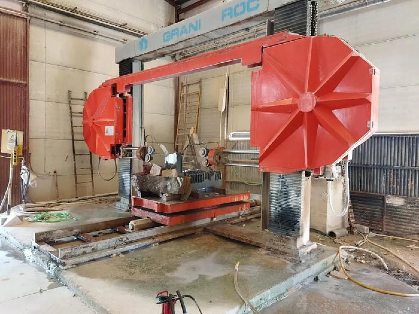 2001 GRANI ROC PBO 2500/3000- - 2