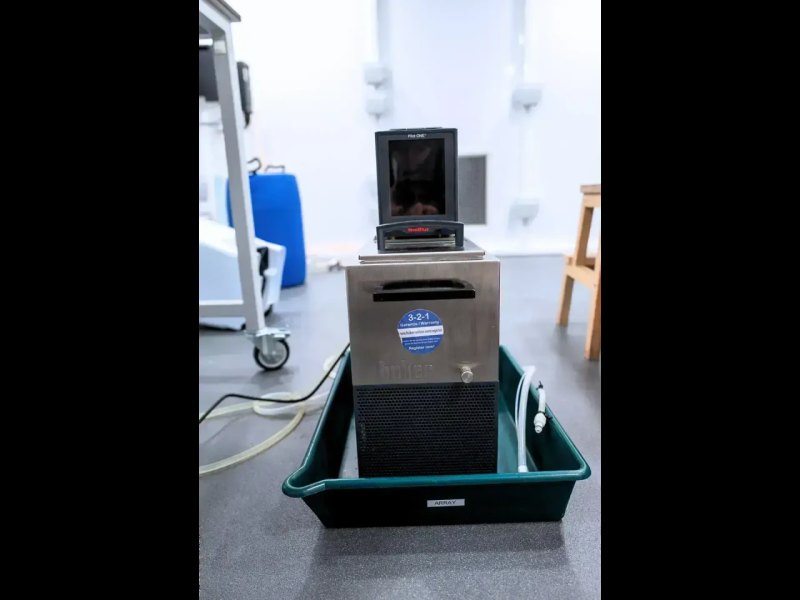 Huber CC-K6 with Pilot One Temperature Control Unit