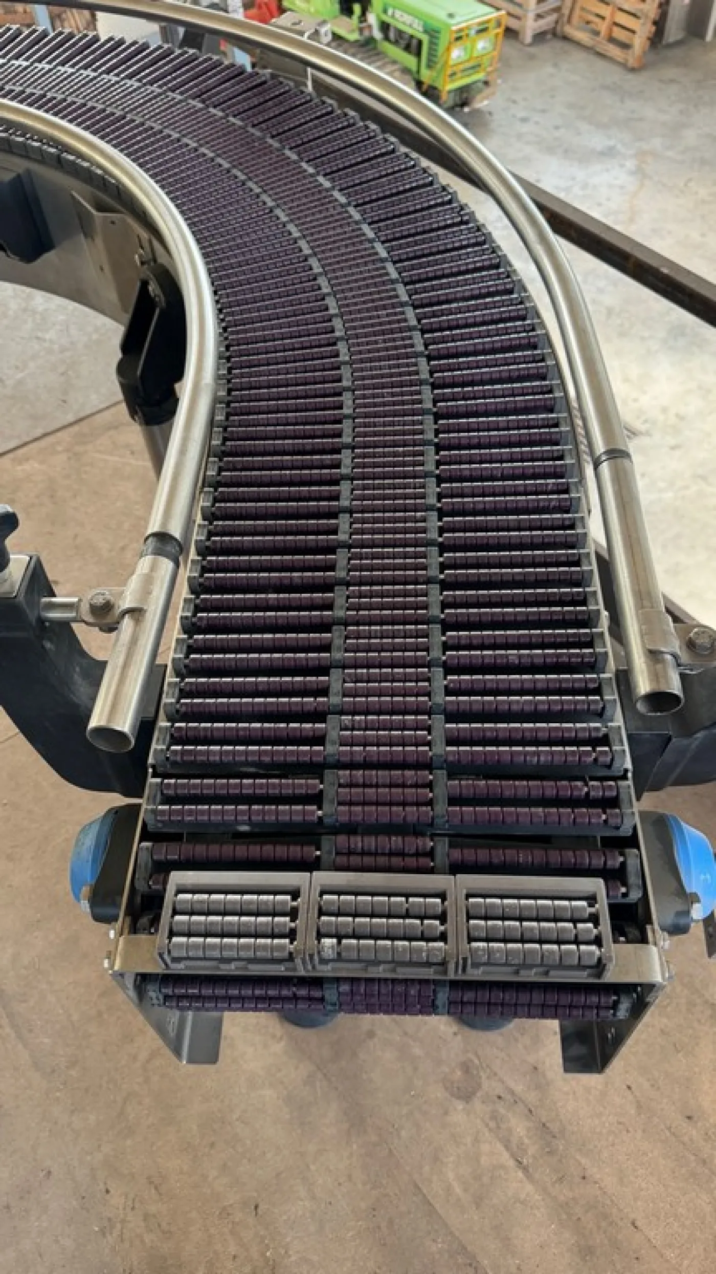 CURVED ROLLER CONVEYOR PREDISPOSED FOR MOTORIZATION, WITH MOTORIZED PLASTIC CHAIN AND TRANSPORT ROLLERS, SECOND-HAND EQUIPMENT - 3