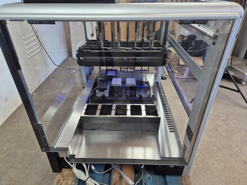Hamilton Microlab STARlet M Liquid Handler