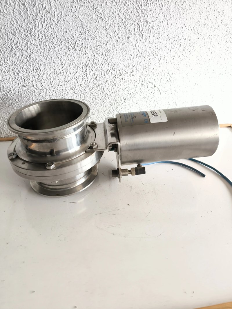 BUTTERFLY VALVE CLAMP DN150 STAINLESS STEEL 316L WITH PNEUMATIC ACTUATOR NOCADO SV-ANTRIEB (L/L)