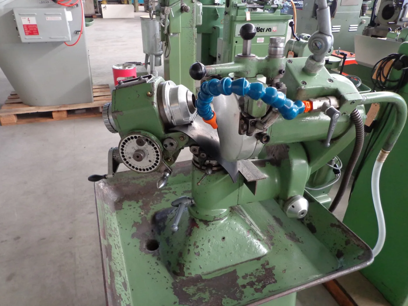 BOHRER-SCHLEIFMASCHINE “CHRISTEN” TYP 2-32 - 3