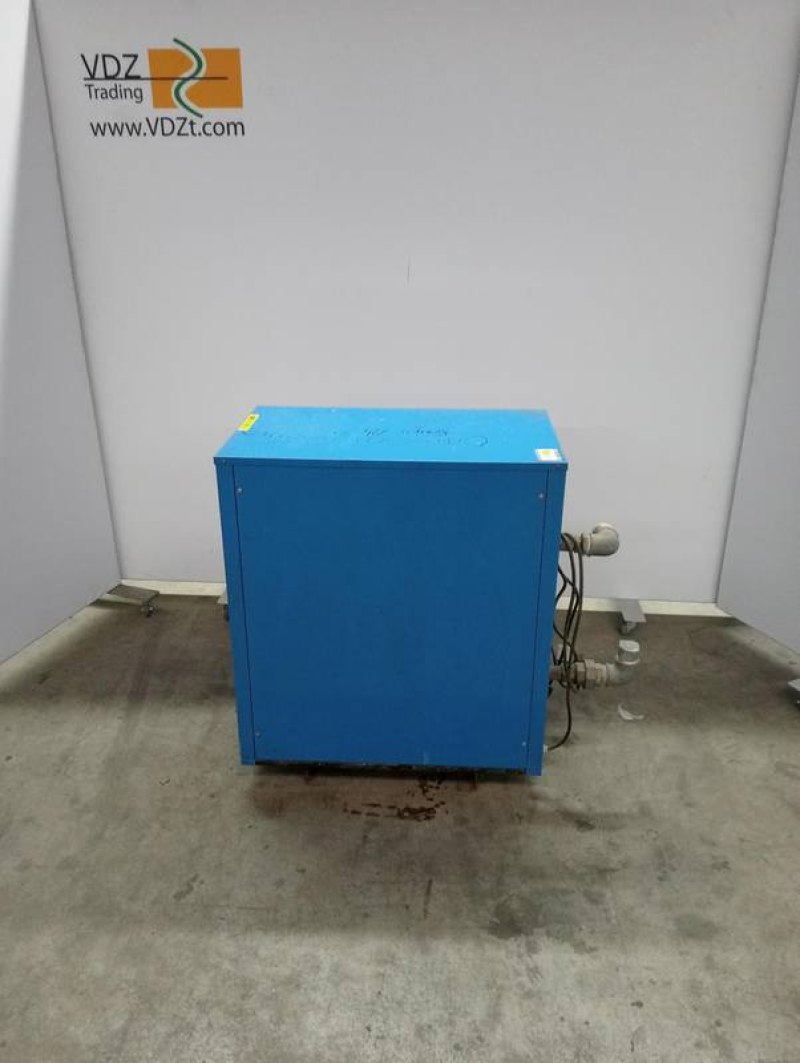 Air dryer