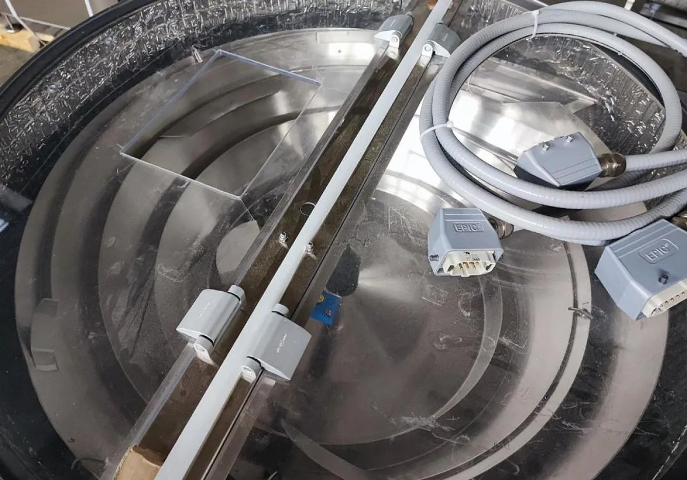 Ozaf E-15 AG Automatischer Zuführelevator mit Ozaf Automatischer Auflockerungsvorrichtung - 5