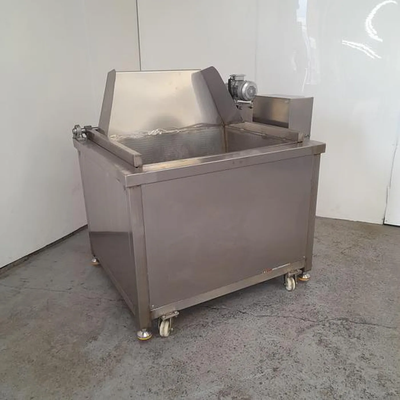 Electric Deep Fryer - 2