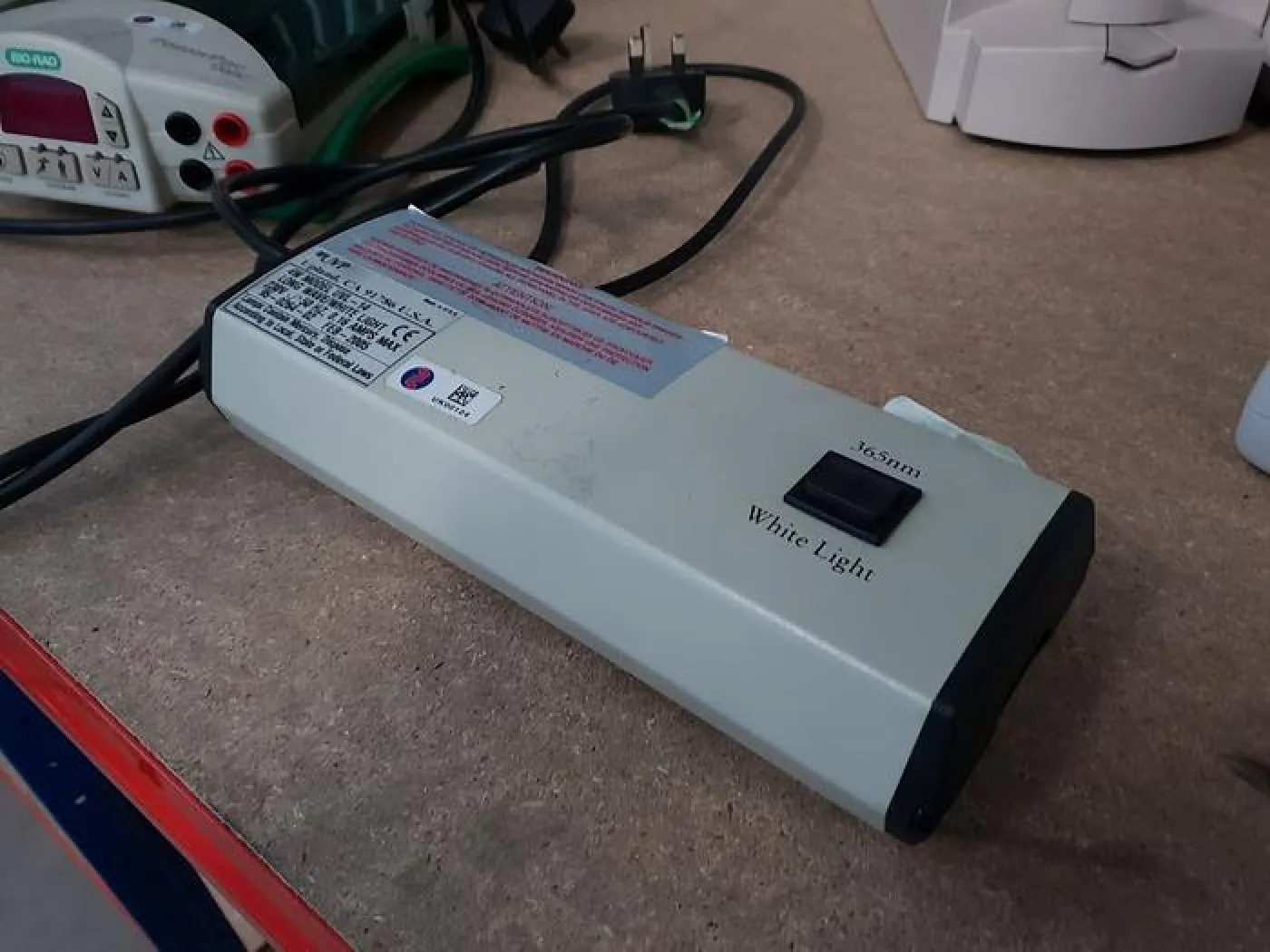 UVP UVL-14 Upland long wave white light - 2