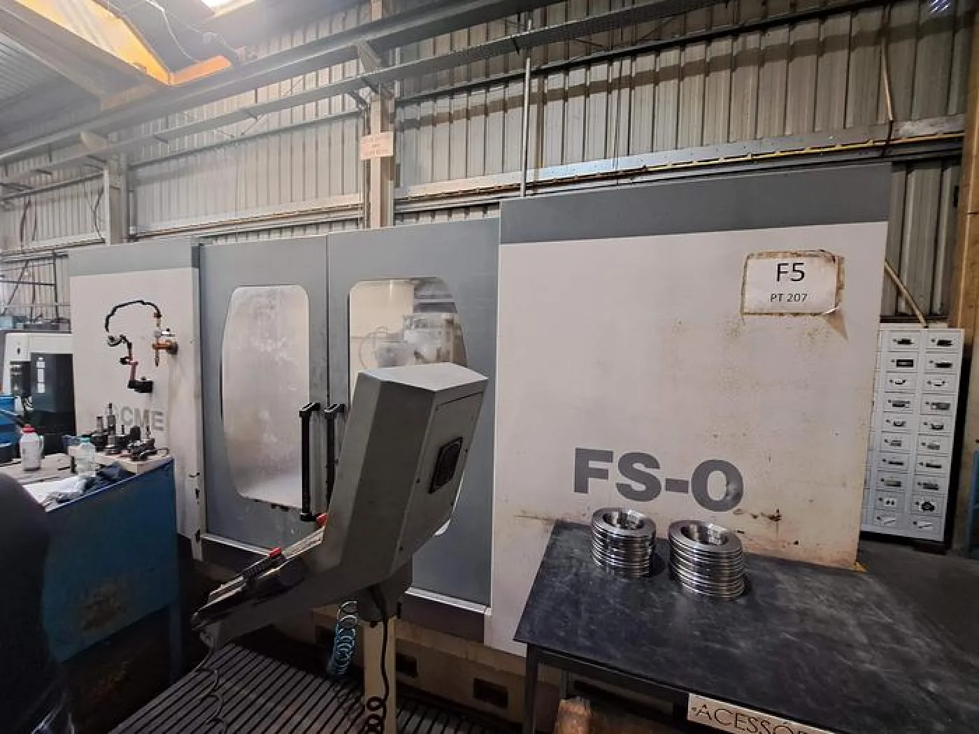 Centro de maquinação vertical CME FS-0 - 1