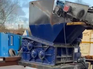 2004 Satrind Tech K7/30 Three-Shaft Shredder