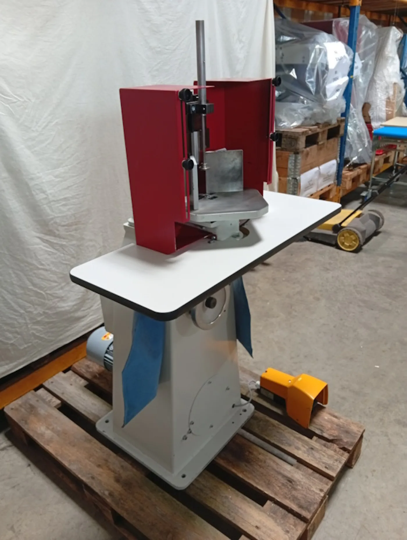 Eckenrundstoßmaschine Tränklein EK-100 - 3
