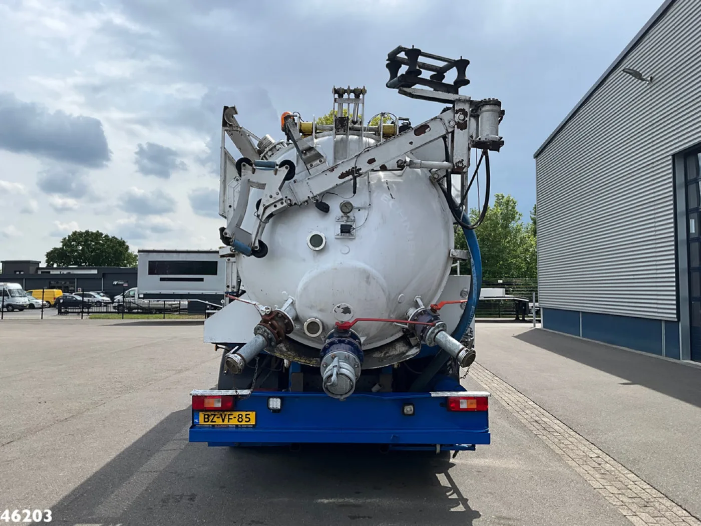Volvo FH 390 8x4 kolkenzuiger - 8