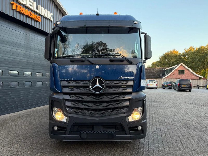 Mercedes-Benz Actros 1940 4x2 Streamspace Spoilers 722,835 km