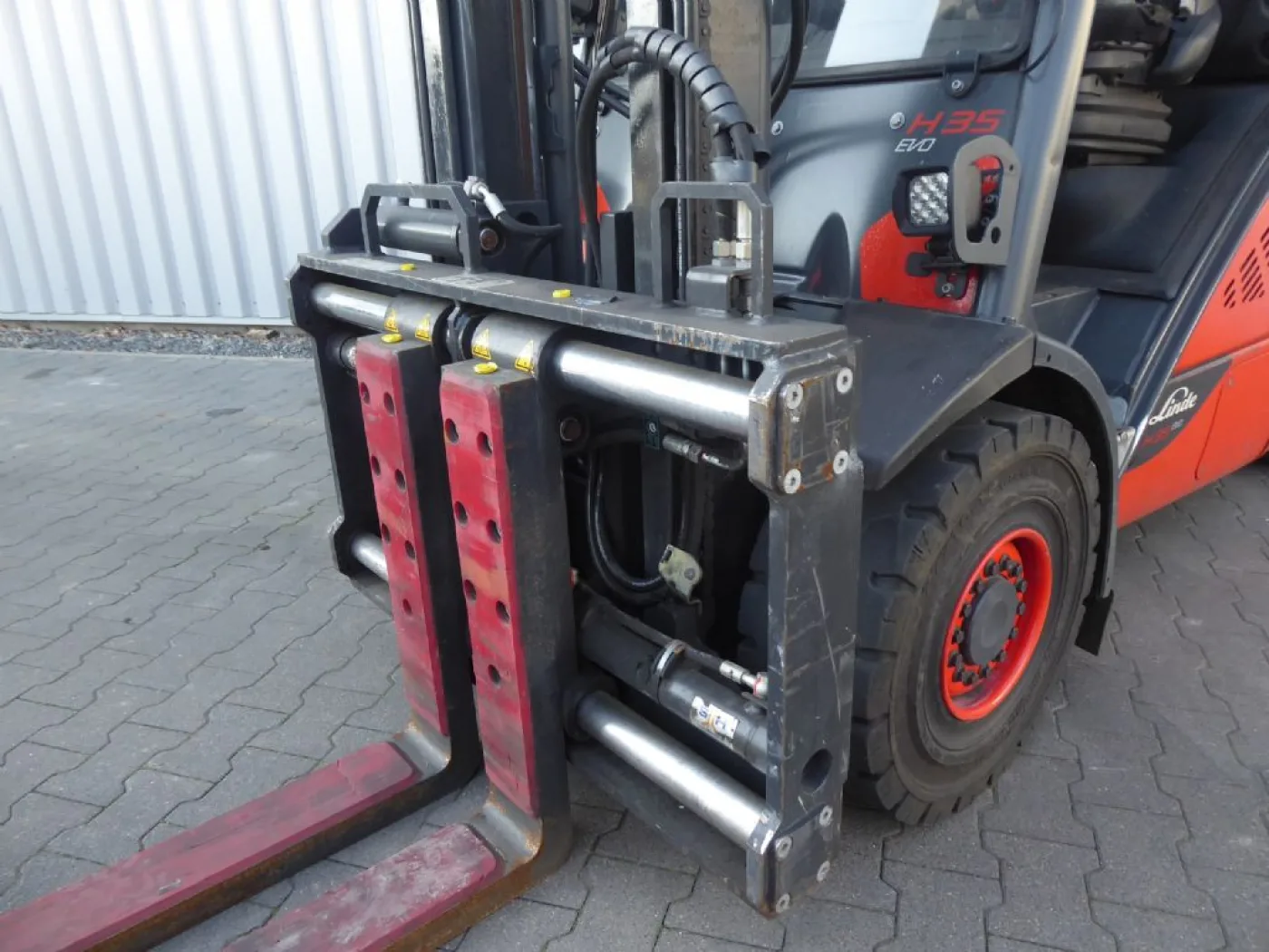Linde H35T-02 - 2
