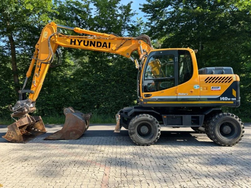 Hyundai - R 140 W-9A