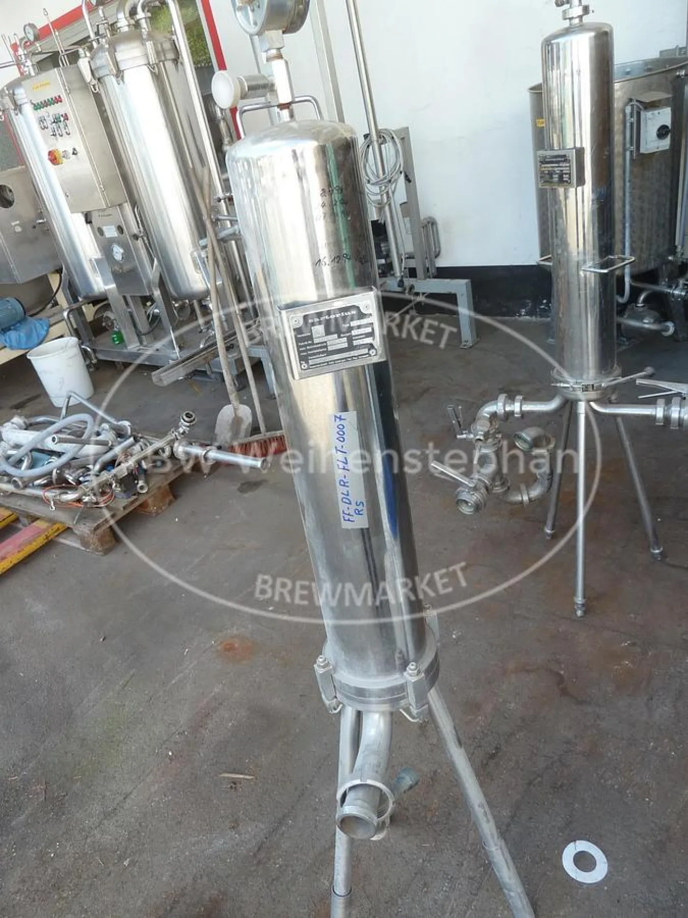Trap filter housing - 1